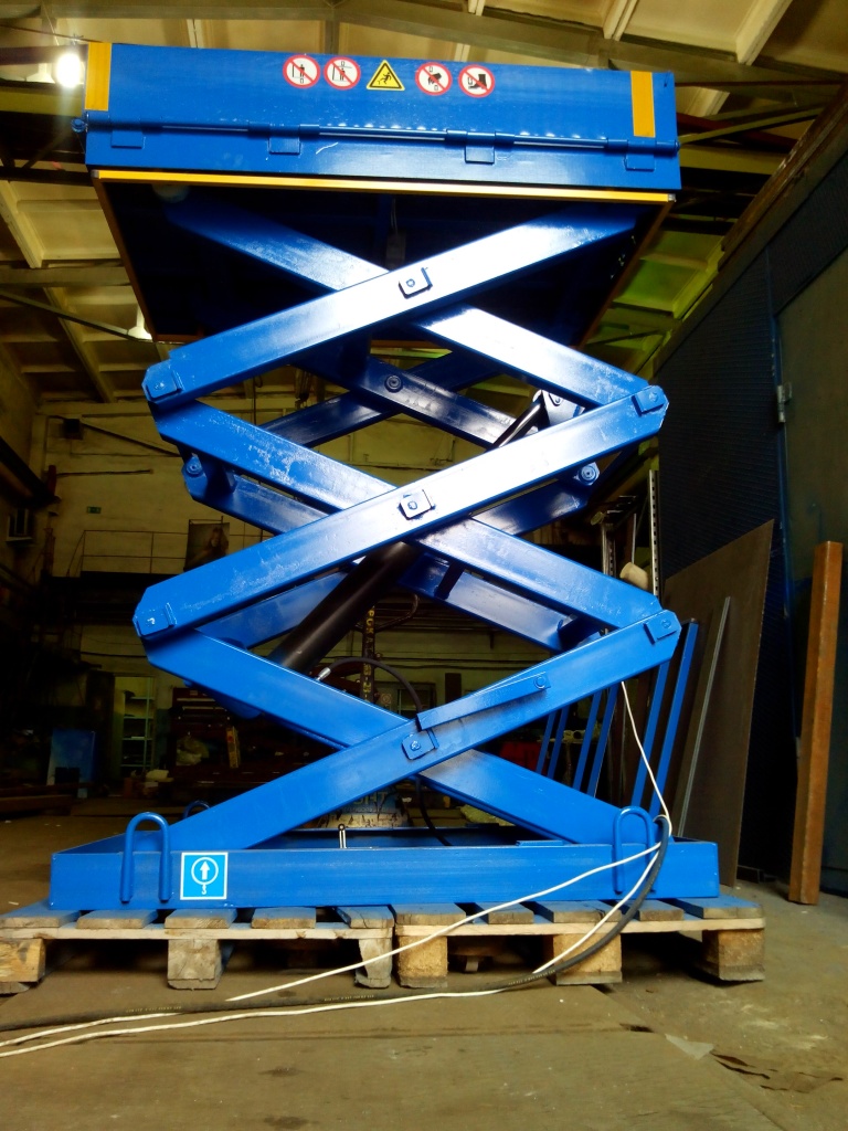 3-х ножничный гидравлический стол на 2000 кг - Грузовые подъемники ...